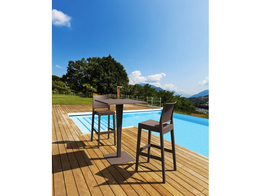 096_jamaica_riva_bar_888KAtSLx.jpg